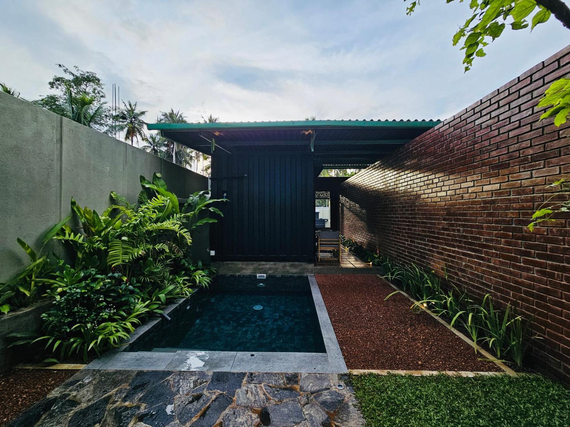 Container Villa Luxury Collection Weliweriya Exterior photo