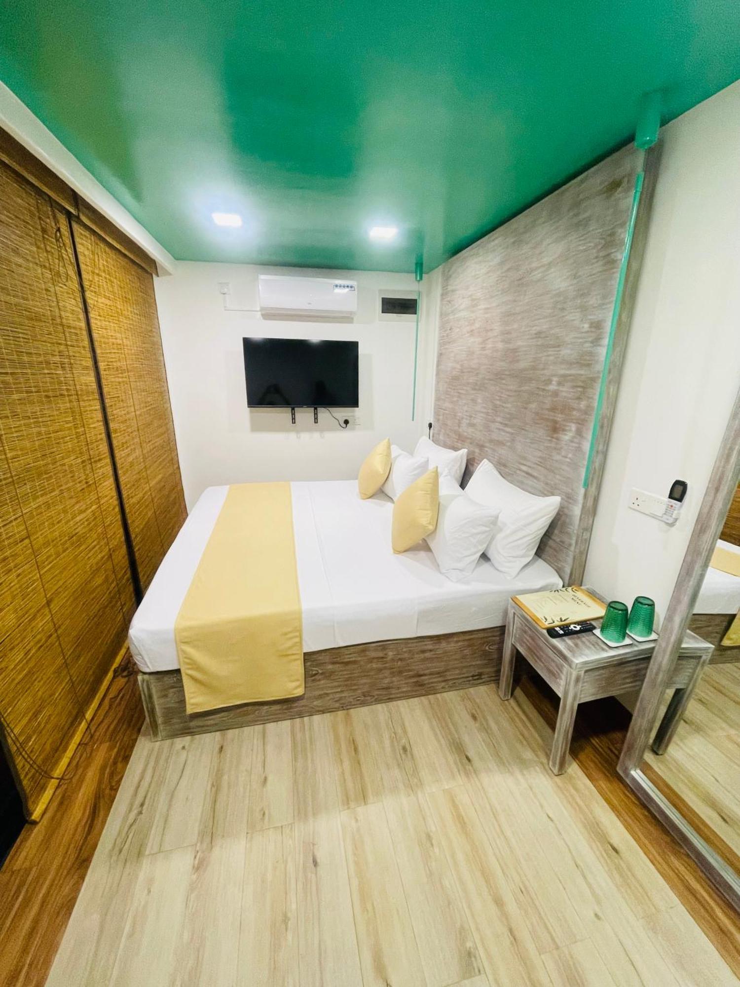 Container Villa Luxury Collection Weliweriya Exterior photo